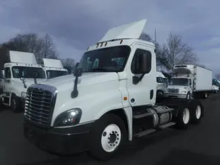 2018 FREIGHTLINER/MERCEDES CASCADIA 125