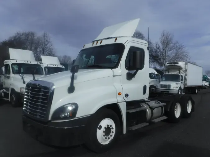 2018 FREIGHTLINER/MERCEDES CASCADIA 125bae77a1c82996ccc9ecdb33f8bf28e44