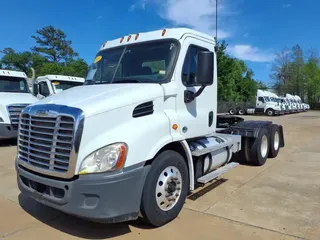 2018 FREIGHTLINER/MERCEDES CASCADIA 113
