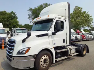 2019 FREIGHTLINER NEW CASCADIA 126