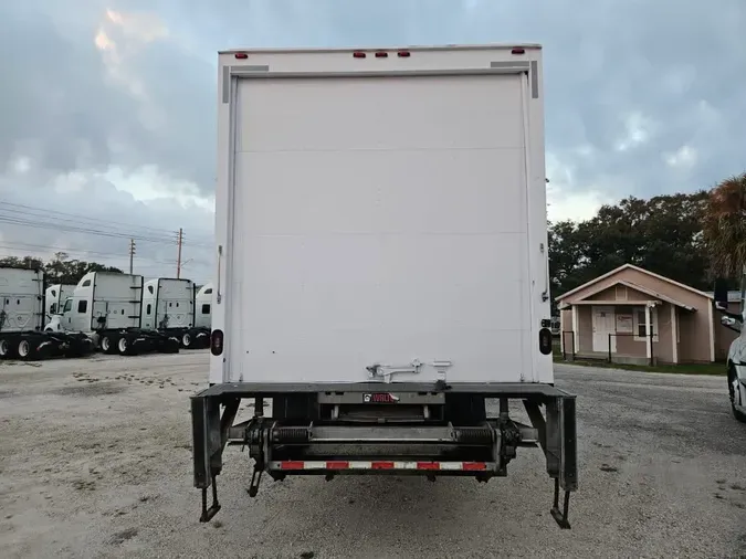 2018 FREIGHTLINER/MERCEDES M2 106