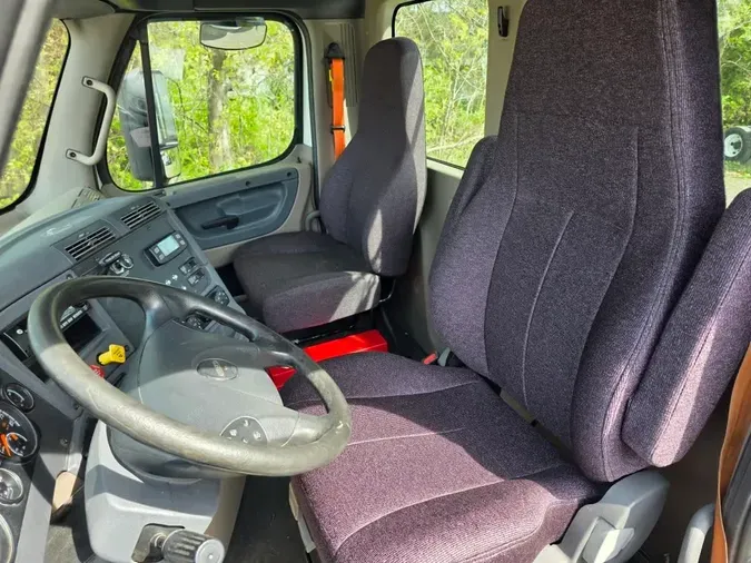 2018 FREIGHTLINER/MERCEDES CASCADIA 125