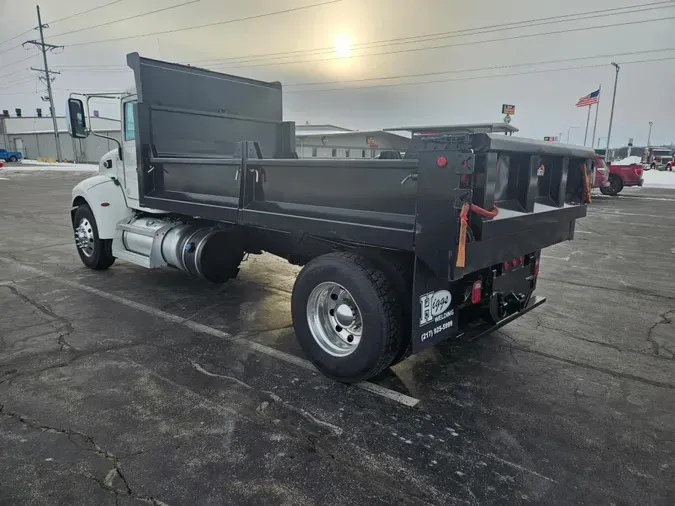 2021 Peterbilt 337