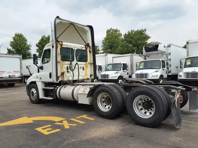 2018 FREIGHTLINER CASCADIA 125