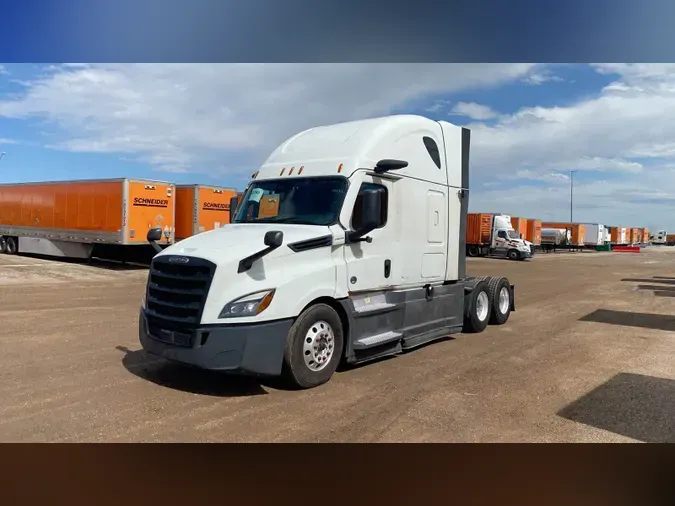 2022 Freightliner Cascadia 126