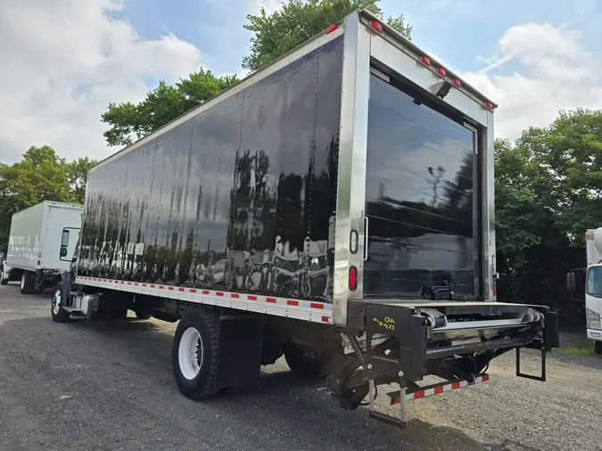 2016 FREIGHTLINER/MERCEDES M2 106