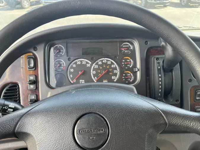 2020 Freightliner Business Class M2 106