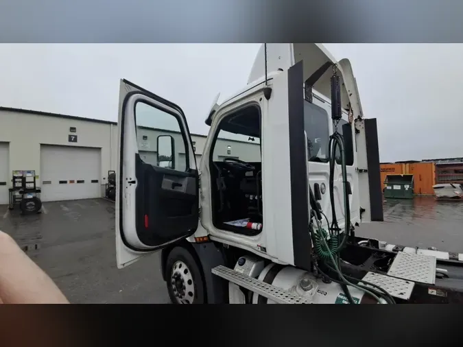 2018 Freightliner Cascadia 126bafb4c15103fd657409c247f26a76a63
