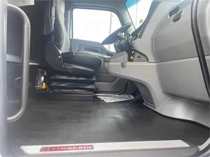 2018 KENWORTH T680