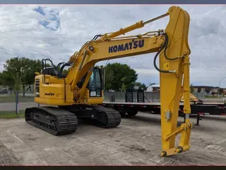2021 Komatsu PC238USLC-11