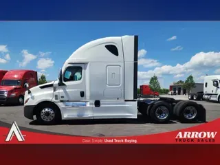 2021 FREIGHTLINER CA126