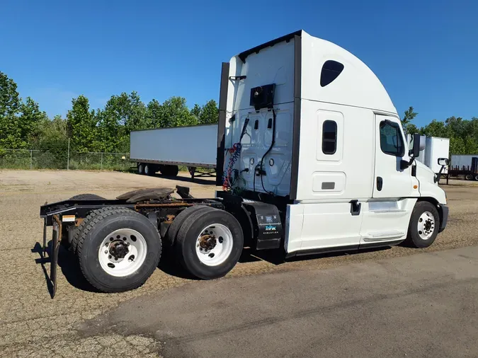 2019 FREIGHTLINER/MERCEDES CASCADIA 125