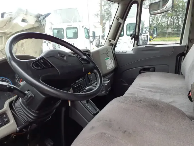 2018 NAVISTAR INTERNATIONAL 4300
