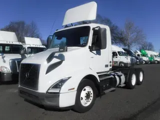 2019 VOLVO VNL