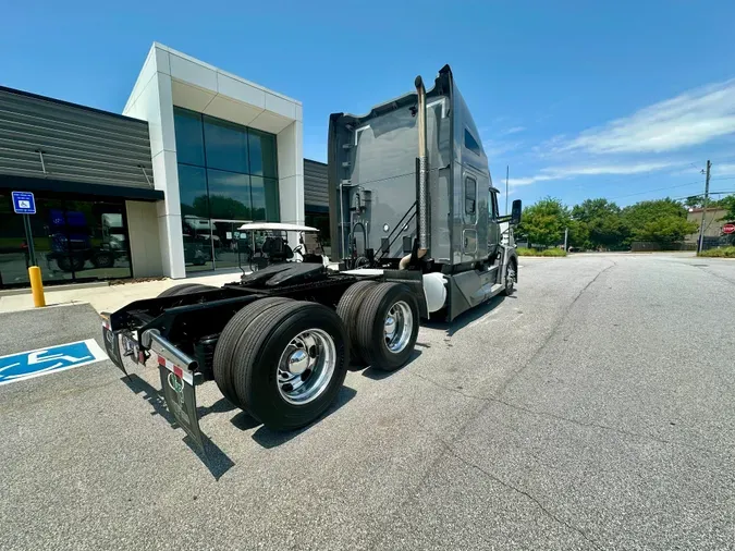 2023 Kenworth T680