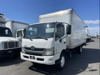 2019 HINO HINO 195