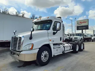 2019 FREIGHTLINER/MERCEDES CASCADIA 125