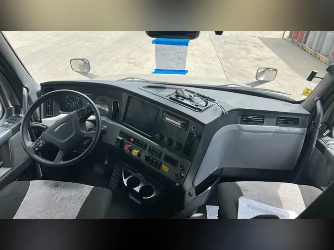 2022 Freightliner Cascadia