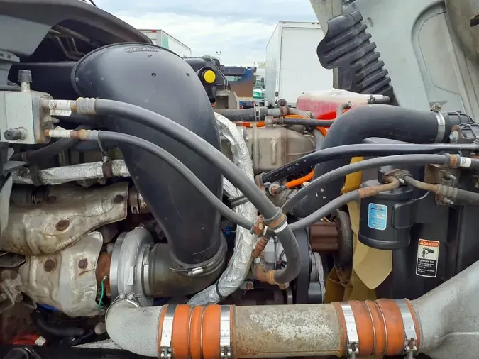 2016 FREIGHTLINER/MERCEDES CASCADIA 125bb0e1b95aa80dddfdbcd6b7862b3f036
