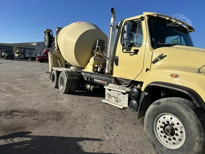 2016 FREIGHTLINER 114SD