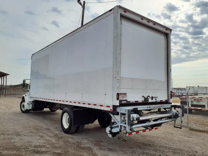 2018 FREIGHTLINER/MERCEDES M2 106