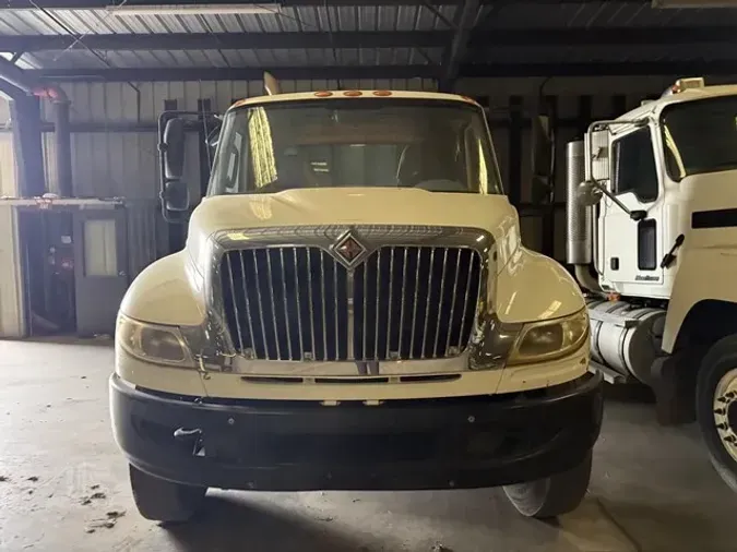 2012 INTERNATIONAL DURASTAR 4400