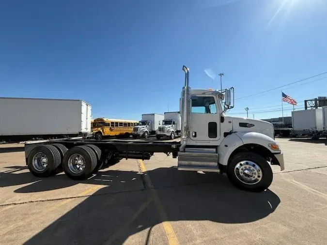 2019 Peterbilt 348