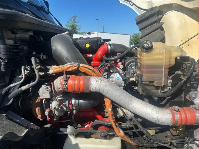 2018 International LT625