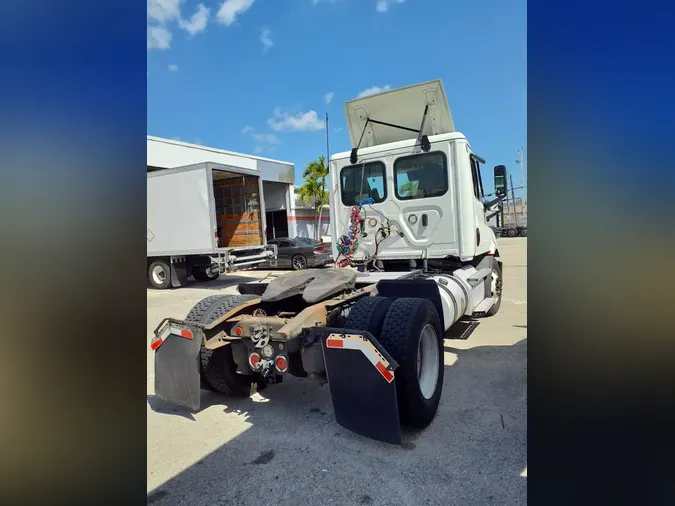 2020 FREIGHTLINER/MERCEDES NEW CASCADIA 116