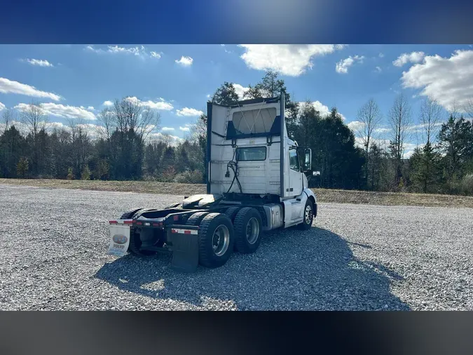 2018 Volvo VNL300