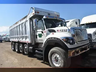 2012 INTERNATIONAL WORKSTAR 7600