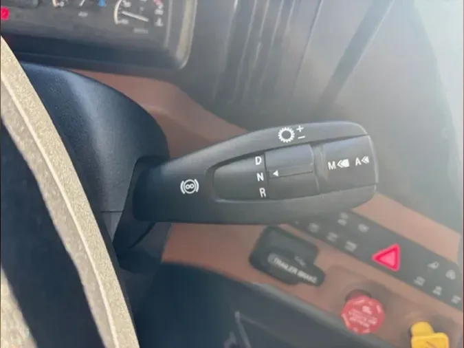 2022 Freightliner PT126SLP