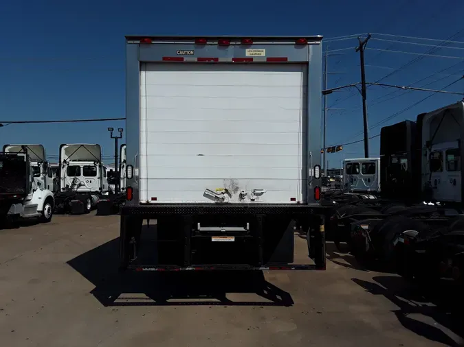 2016 FREIGHTLINER/MERCEDES M2 106