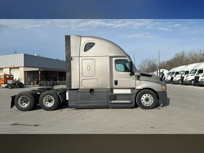 2021 Freightliner Cascadia