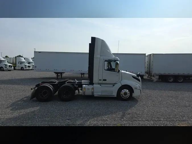 2019 Volvo VNL300