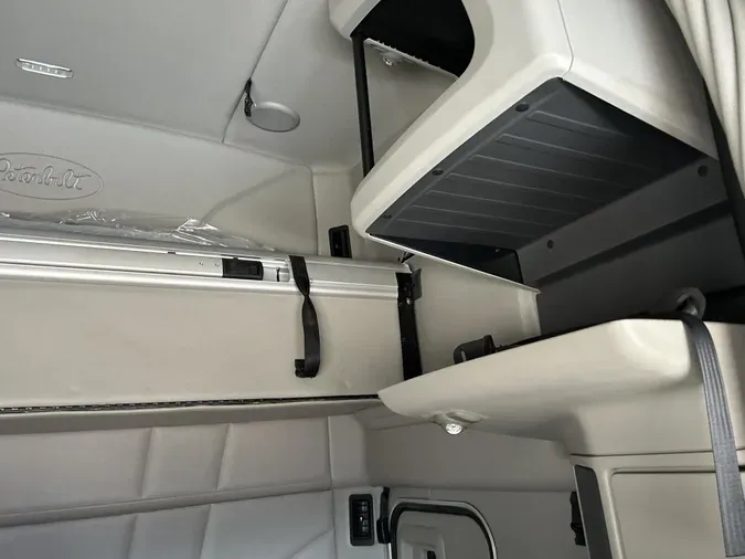 2020 Peterbilt 579