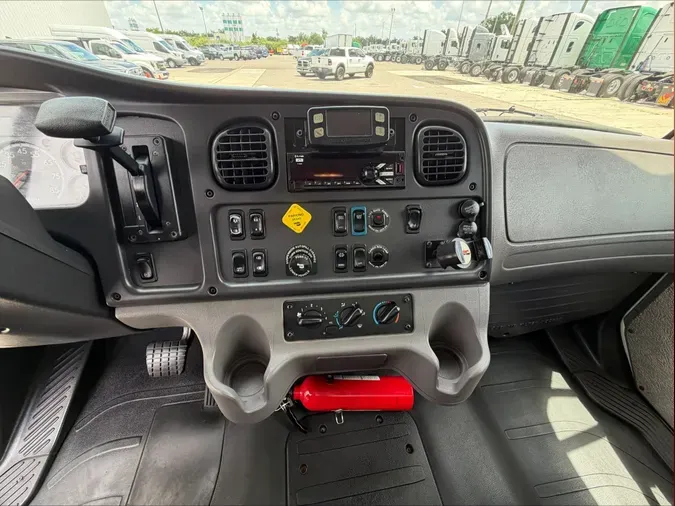 2019 Freightliner M2