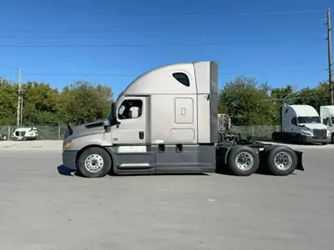 2021 Freightliner Cascadia