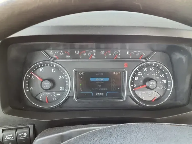 2019 NAVISTAR INTERNATIONAL LT625 DAYCAB T/A