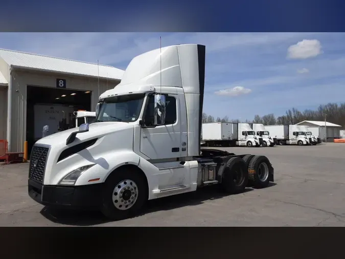 2019 Volvo VNL300