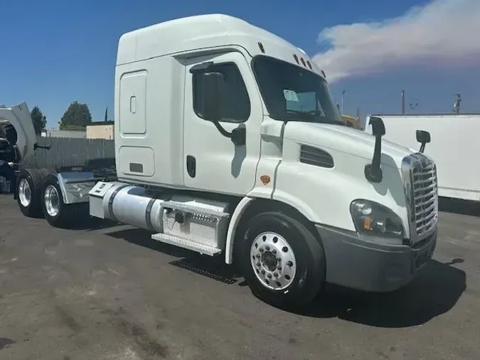 2020 Freightliner Cascadia