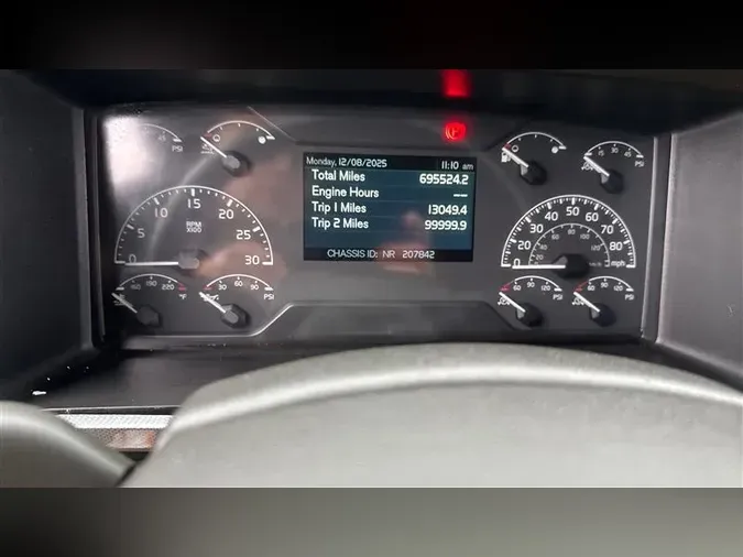 2019 VOLVO VNL740bb302b49d1d6bb3ca3150762bd74f52a