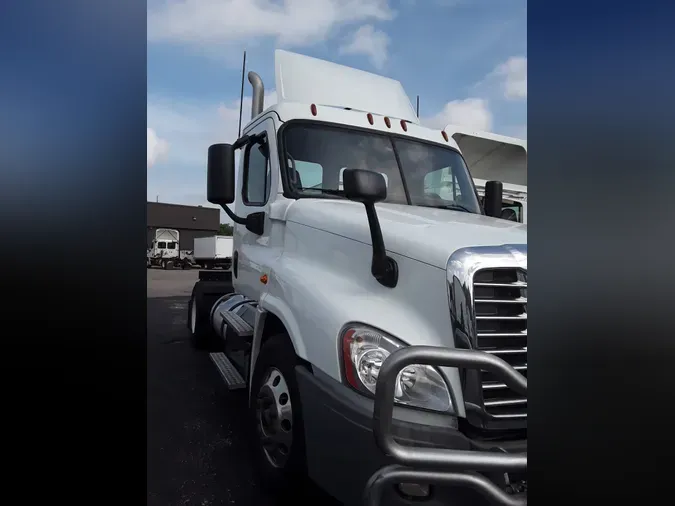 2018 FREIGHTLINER CASCADIA 125