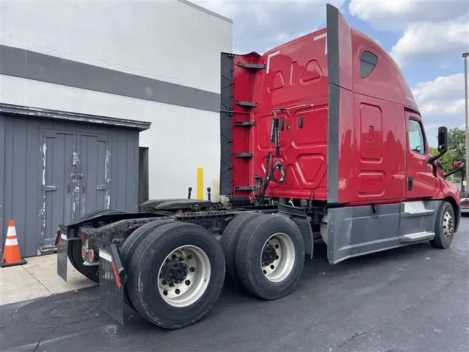 2020 FREIGHTLINER CASCADIA