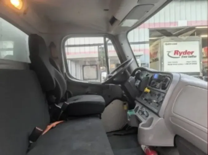 2019 FREIGHTLINER/MERCEDES M2 106