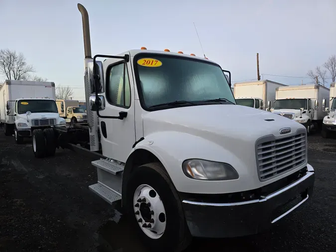 2017 FREIGHTLINER/MERCEDES M2 106