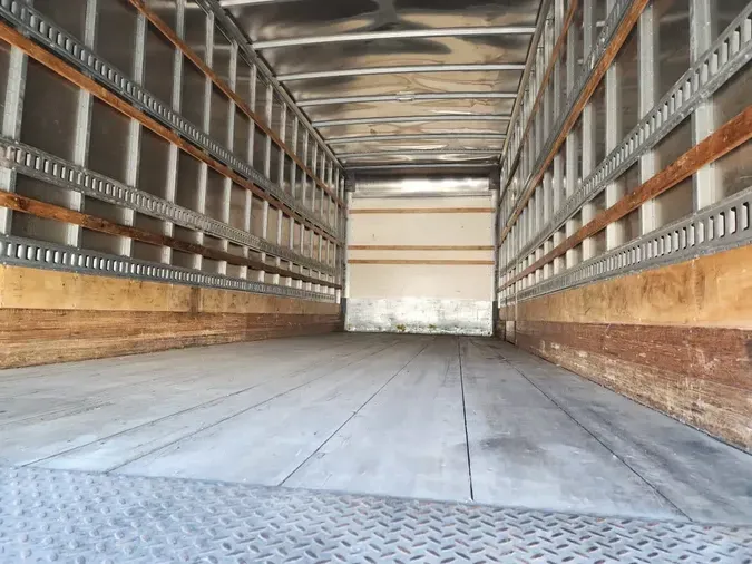 2019 FREIGHTLINER/MERCEDES M2 106