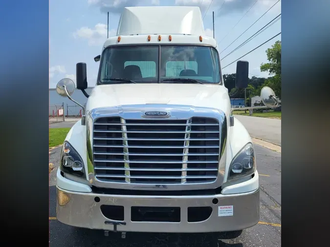 2020 FREIGHTLINER/MERCEDES CASCADIA 125bb41bbc1914b6deea183379a2abe6b17