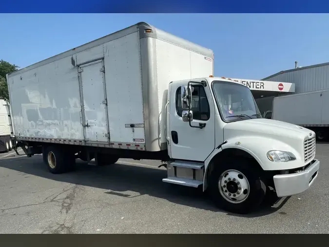 2018 FREIGHTLINER M2 106