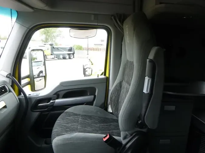 2021 Kenworth T680
